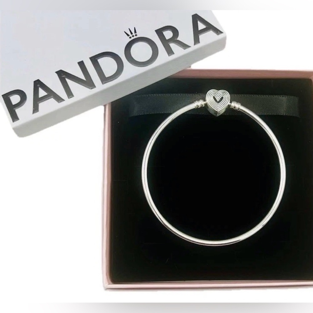 PANDORA Radiating Heart Clasp Bangle Bracelet Sterling Silver 6.7”/17cm~Gift Box - Picture 4 of 9